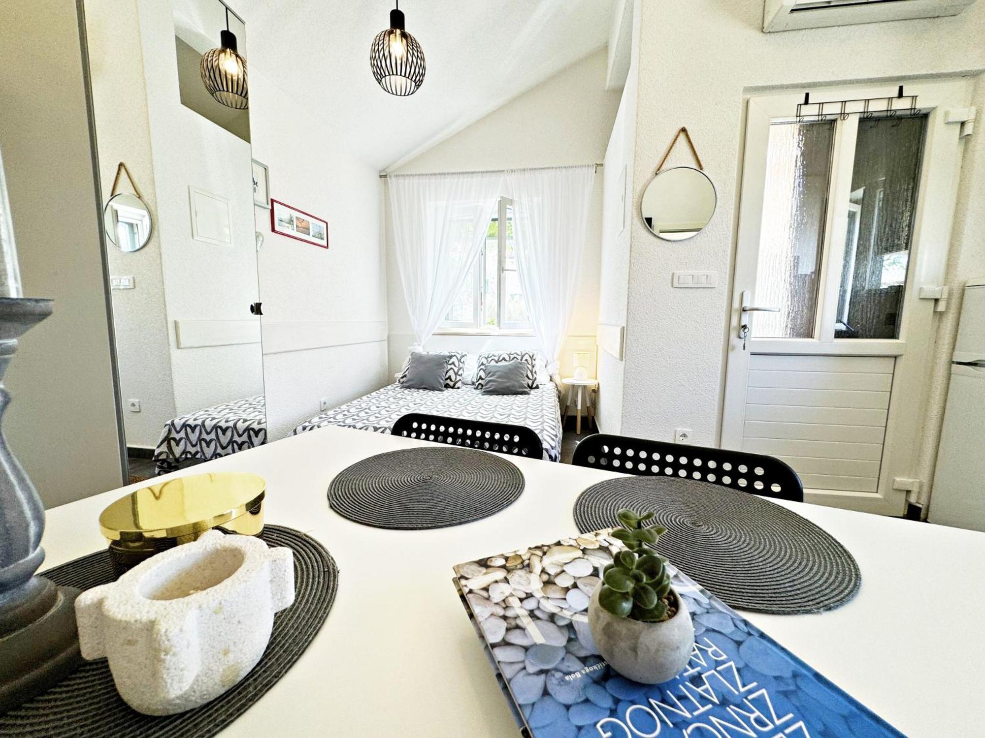 Studio Apartment Matoni พอสติรา ภายนอก รูปภาพ
